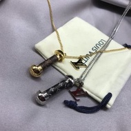 新款啞鈴皮吊墜項鍊 黃金/白金 香港現貨 順豐包郵 附原裝盒/紙袋/卡紙/塵袋