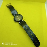 No Bezel Vintage Casio G-Shock AW-500