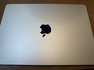 Macbook m2 2022 13寸 16gb 256gb