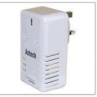 Aztech 200Mbps HomePlug AV Ethernet Adapter with AC Pass Through