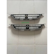 TOYOTA AE111 96 GRILL DEPAN