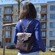 稱為「瘋馬」的復古真皮背包斜背包