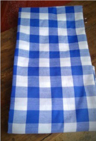 Tikar kain piknik motif kotak kotak /preewed/potograph