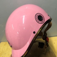 Mũ nón bảo hiểm nữa đầu liền mõ có lỗ thông gió 2 bên công ty CAMRY