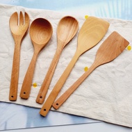 High Quality Natural Beech Wood Stir-Frying Ladle, Decorative Wooden Grit Ladle for Decorative Photo