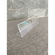 Acrylic table name measuring 7x20cm