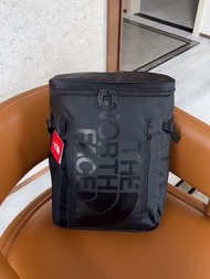 The North Face 30L BASE CAMPFUSE BOX北面後背包雙肩包大容量 黑