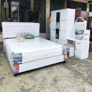 set kamar tidur lemari kasur dan meja rias / set tempat tidur lemari dan meja rias / paket set tempa