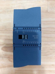 SIMATIC S7-1200 6ES7223-1BH32-0XB0 SM 1223 8 DI/8 DO 8 DI 24 V DC Sink/Source 8 DO transistor 0.5 A