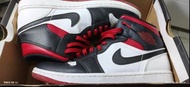 Air Jordan 1 Mid Chicago classic