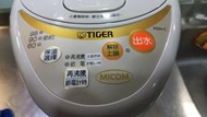 日本 TIGER 虎牌 3L 微電腦電動給水熱水瓶 PDH-C30R 少用 整體約莫有九成新的喔 ! 功能正常的喔 !