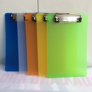 A4 document clip. A5 Used to preserve documents, files, and papers