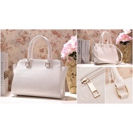 Pca1901 Color White Material PU Size L 26w 15h 20 Weight 0.65 Price Rp 205,000.00