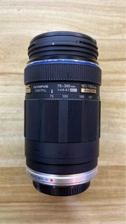 Olympus 75-300mm f4.8-6.7 ED 75-300 V1