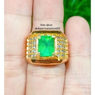 926 GOLD SILVER RING WITH COLOMBIAN EMERALD GEM, LUXURIOUS AND ELEGANT LOOK