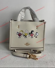 Coach CE850  史努比  Coach聯名小托特包可手拎可斜挎 尺寸222110