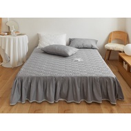 Drapery covered with elastic at 4 corners