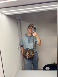 再來一顆 萬年不敗款 新年秒殺包 LV M42256 老花 雙面 馬鞍包 斜背包* 8新  22800 尺寸 (公分)  29x22x12cm 防塵袋  #新款復刻都要近10萬了