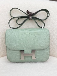 *93-95新Mini constance薄荷綠銀扣鱷魚皮stamp U HKD 128000*