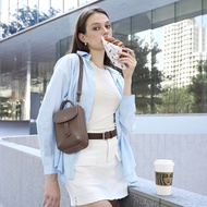 Charin bag: Hopper ใบสะพายงานออกแบบกระเป๋าคู่ในใบเดียวกัน ทรงแนวตั้งที่ใส่มือถือได้ทุกรุ่น