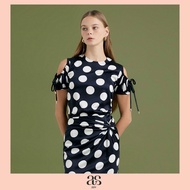 [asv aw24] Polka Dot Cold Shoulder Top เสื้อผู้หญิง คอกลม เว้าไหล่ แขนเสื้อแต่งรูดผูกเชือก ผ้าลายจุด