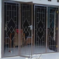 Pintu Lipat Besi Pagar Minimalis Tralis Railing Tangga Balkon Pintu