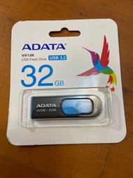 ADATA 全新 32 GB USB 手指