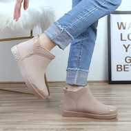 WOMEN'S BOOTS, MODERN WATERPROOF KOREAN WOMEN'S BOOTS, ANTI-MUD SHOES