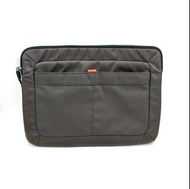 Case Logic Laptop Sleeve - Grey - Macbook Pro/Air