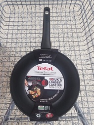 Tefal Titanium Excellence 易潔鑊29cm Stirfry pan