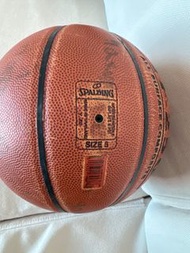 Spalding Size 5 籃球