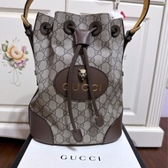 🐯Gucci 虎頭後背/水桶包