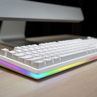 irocks K71R RGB背光 無線機械式鍵盤 達隆軸 白色 注音版
