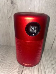 Nebula 小型投影機