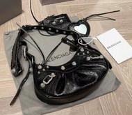 全新🌸Balenciaga半月牙腋下包 餃子包 黑色 香港現貨｜順豐到付/順豐站發貨