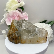 天然膠花綠幽靈彩虹光水晶 千層金字塔原石塊 能量原礦石13*9*7cm