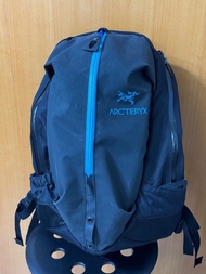 Arc'teryx Arro 22 Backpack 不死鳥背囊 (黑色藍logo)