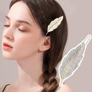 Fashionable leaf shape frog buckle hairpin