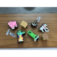 Set of 7 Jibits Charms Mounted with Mine.craft 4D Sandals