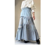 古著牛仔褲改造 23 片淺藍色牛仔褲拼接的層層蛋糕長裙 獨一無二