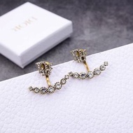 Dior 字母鑲鑽扇形耳環