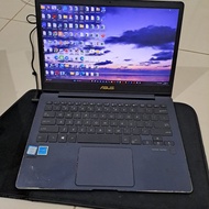 Laptop ASUS zenbook UX331UAL intel core i5 8250u 8GB RAM 256 GB SSD