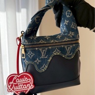 LV x Nigo 聯名老花牛仔飯盒包