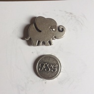 FSG TURKISH MAGNETIC HIJAB BROOCH MAGNET - DESIGN CUTE ELEPHANT