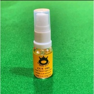 Omin Cue Oil for polishing and moisturizing snooker cue. Professional use.