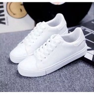 SEPATU SNEAKERS PRIA BASIC CASUAL  SPORT SENJI POLOS PUTIH PRIA SEPATU