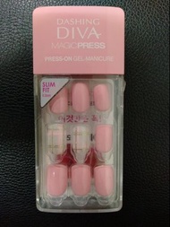 韓國DIVA指甲貼片 （附磨甲片）