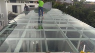 kaca laminated tempered tebal 10-60mm untuk kanopi / lantai / megatank