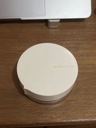 Media Luxe 蜜粉
