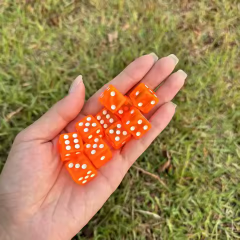 10Pcs/Set 16mm Transparent Colorful Acrylic Square Corner 6 Sided D6 Point Dice Casino For Family Bo